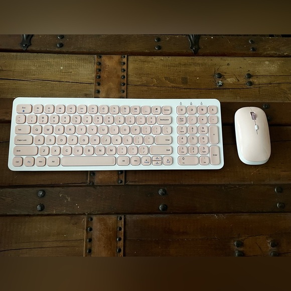 CIMETECH 2.4G Full-Size Slim Wireless Keyboard and Mouse Combo Pink - Picture 2 of 10